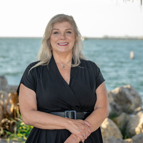 SC_Officiant Kathy Thomas