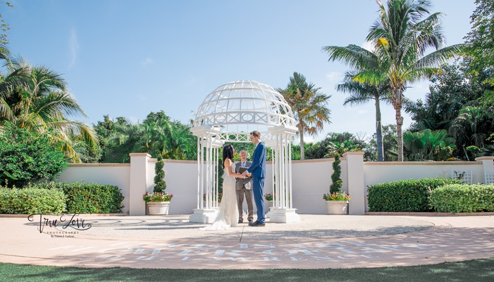 SC Officiant Rick Lackore at Florida Botanical Gardens