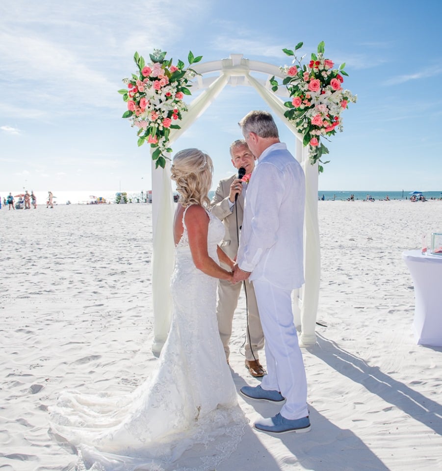 SC Officiant Rick Lackore at Hilton Clearwater Beach