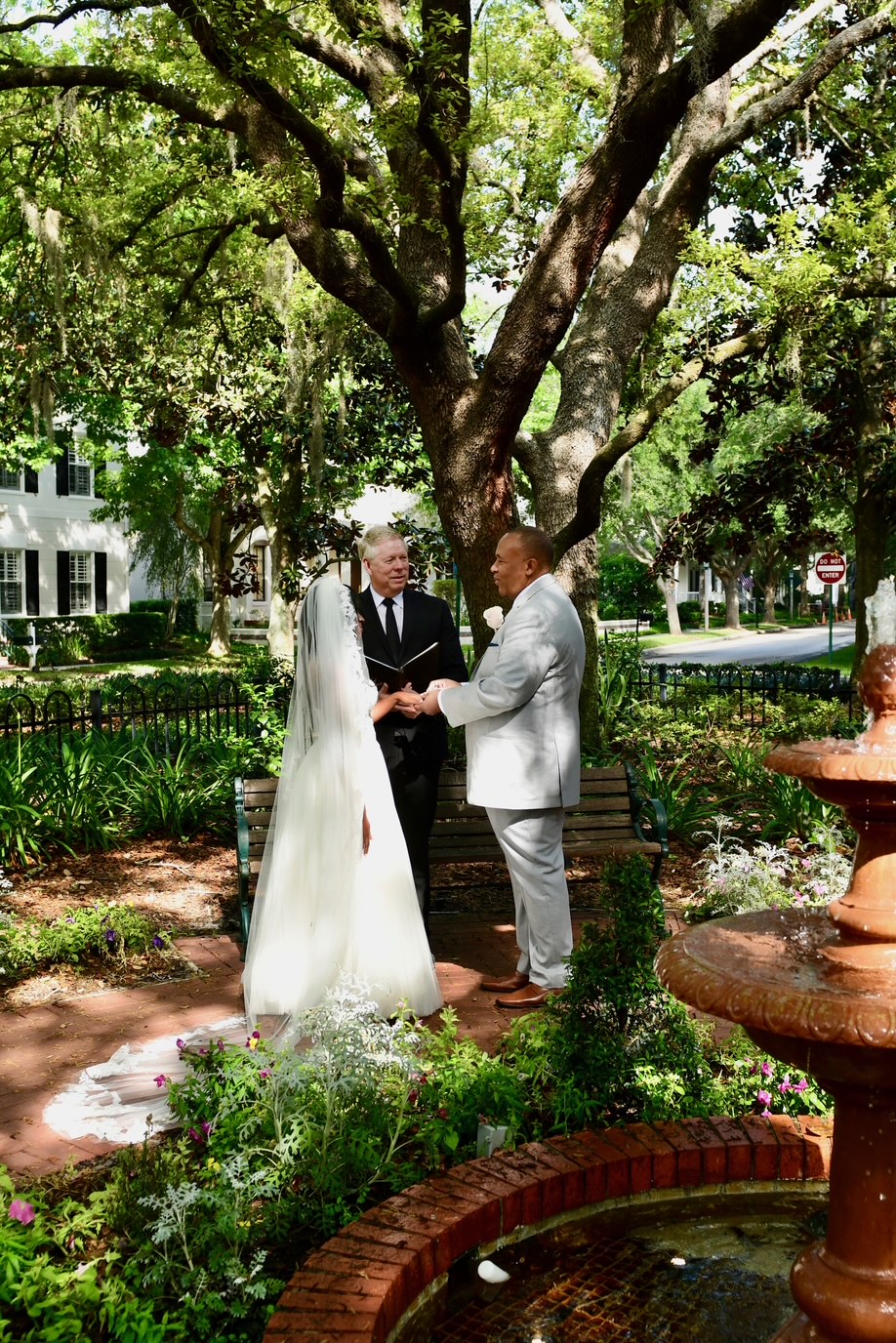 SC_Officiant Rev. Glynn Ferguson